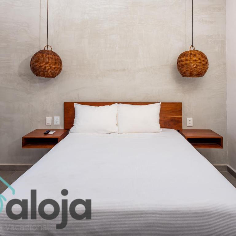 VIca Guest House Cancun - By Aloja RV - Double Room 2nd Floor - 7
