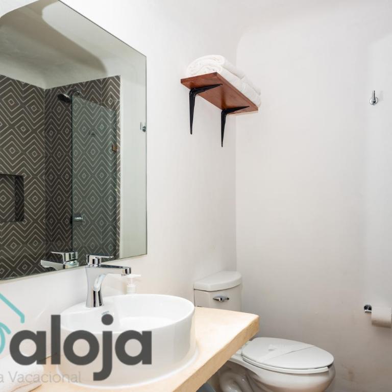 VIca Guest House Cancun - By Aloja RV - Habitación Deluxe - 5