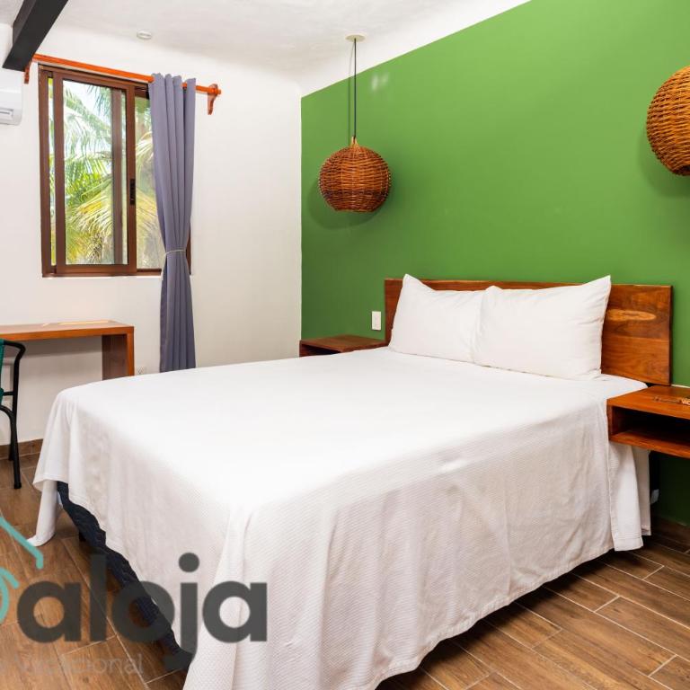 VIca Guest House Cancun - By Aloja RV - Habitación Deluxe - 11