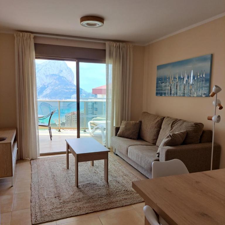 Esmeralda Seaview-Suites - One-Bedroom Apartment - 10