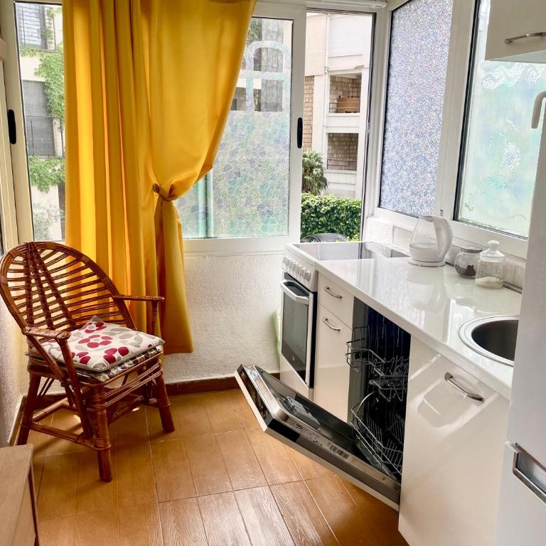Family Apartment close to Slovenska beach - Apartman sa Terasom - 7