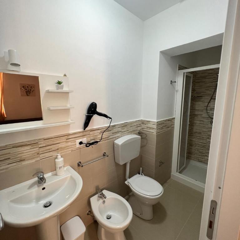 B&B Marco Polo - Camera Matrimoniale con Bagno Privato - 4