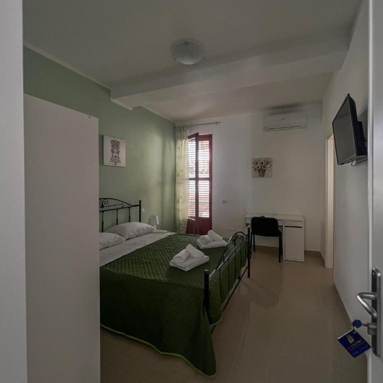 B&B Marco Polo - Camera Matrimoniale con Bagno Privato - 3