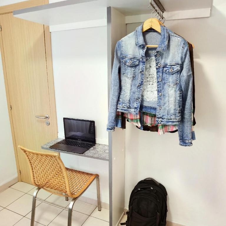 HOSTAL RIGAU - Habitación Doble con baño privado - 2 camas - 8