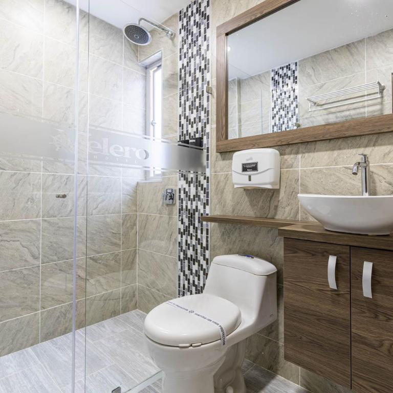 Hotel Velero - Suite Deluxe con bañera de hidromasaje - 10