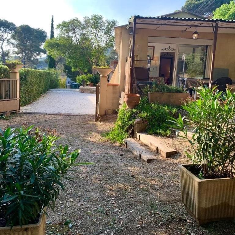 BANDOL-MAISON LA BIENVENUE 9MN A PIED MER-CALANQUE PORT D'ALON-GRAND JARDIN+FIBRE WIFI - Maison 1 Chambre - 14