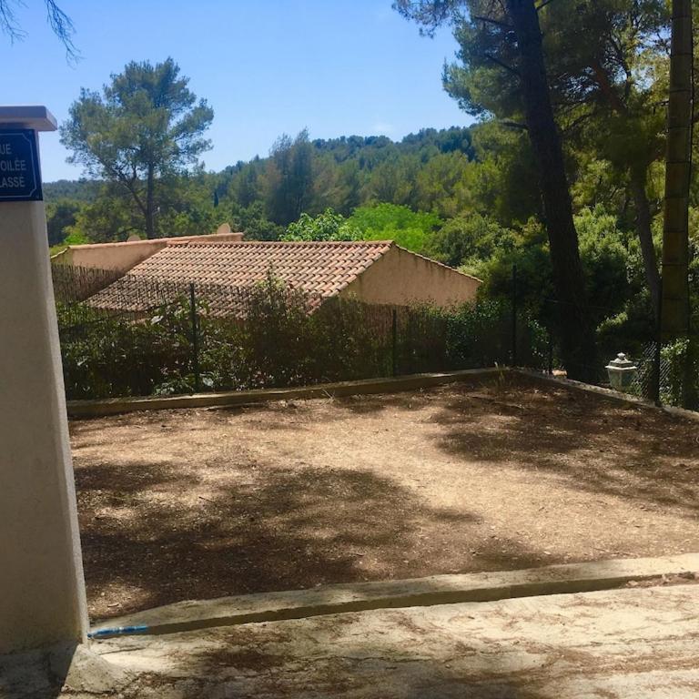 BANDOL-MAISON LA BIENVENUE 9MN A PIED MER-CALANQUE PORT D'ALON-GRAND JARDIN+FIBRE WIFI - Maison 1 Chambre - 24