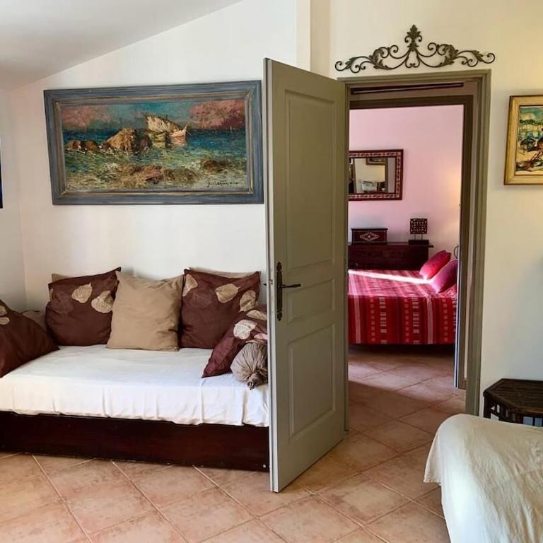 BANDOL-MAISON LA BIENVENUE 9MN A PIED MER-CALANQUE PORT D'ALON-GRAND JARDIN+FIBRE WIFI - Maison 1 Chambre - 36