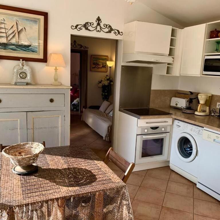 BANDOL-MAISON LA BIENVENUE 9MN A PIED MER-CALANQUE PORT D'ALON-GRAND JARDIN+FIBRE WIFI - Maison 1 Chambre - 45