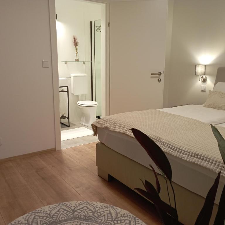 Hotel Fuchs & Hase SELF CHECK IN - Doppelzimmer mit Balkon - 6