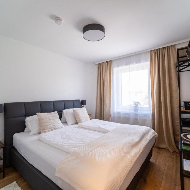 Hotel Fuchs & Hase SELF CHECK IN - Budget Doppelzimmer - 9