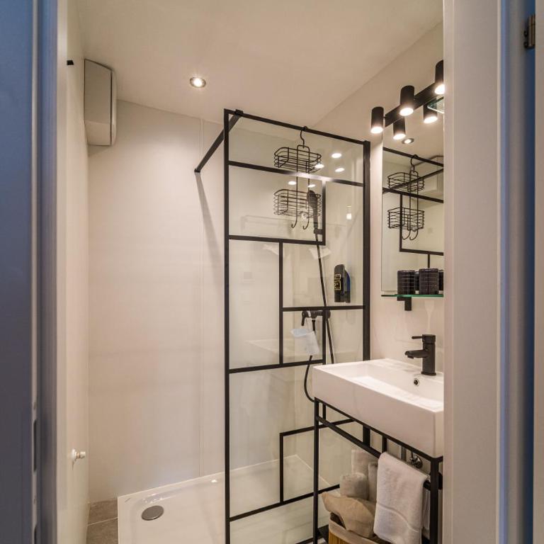Hotel Fuchs & Hase SELF CHECK IN - Doppelzimmer mit Balkon - 7