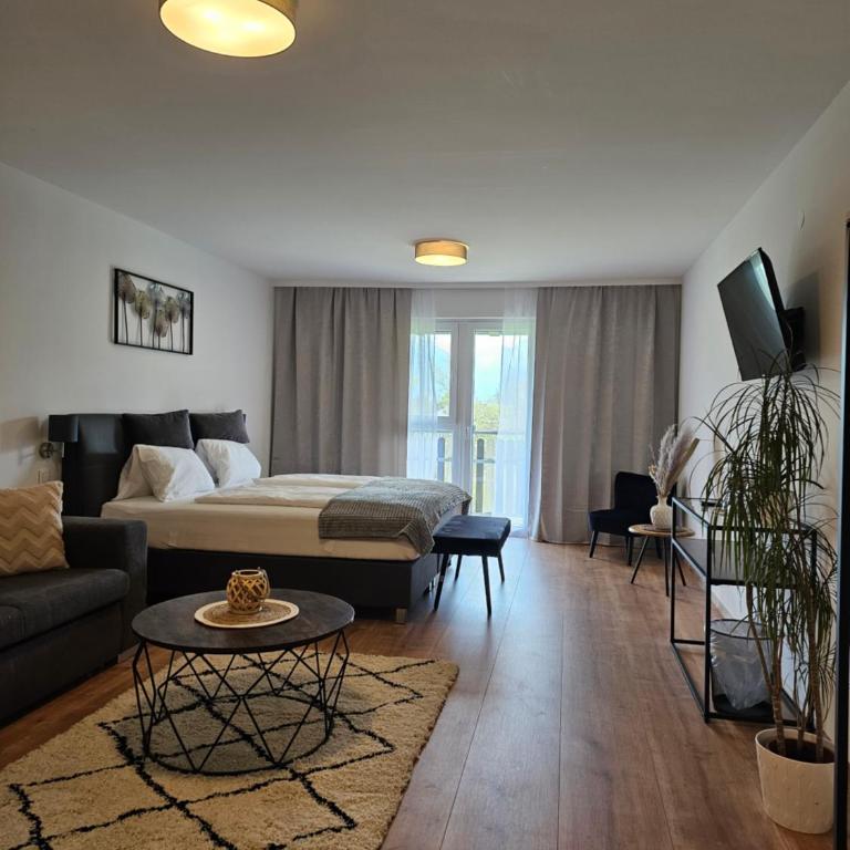 Hotel Fuchs & Hase SELF CHECK IN - Deluxe Suite - 4