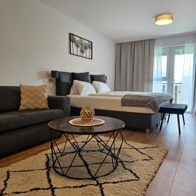 Hotel Fuchs & Hase SELF CHECK IN - Deluxe Suite - 14