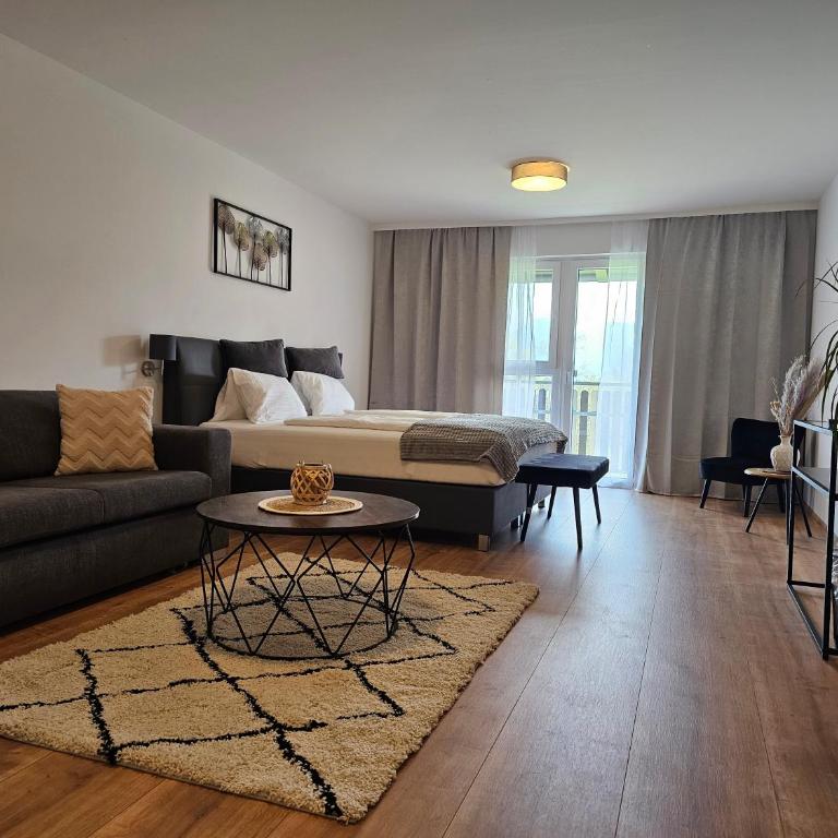 Hotel Fuchs & Hase SELF CHECK IN - Deluxe Suite - 16