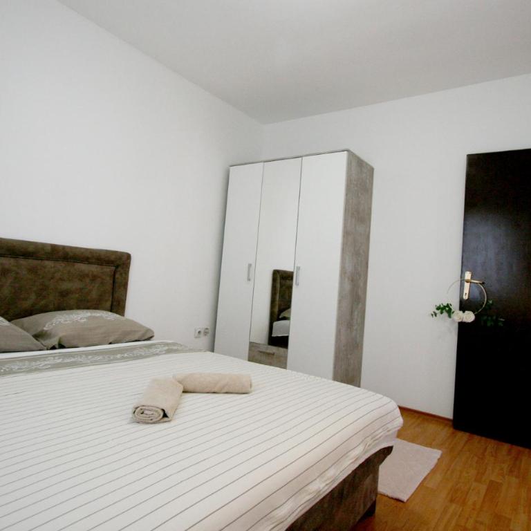 Apartment Ema Ledine - Apartman sa 2 Spavaće Sobe - 13
