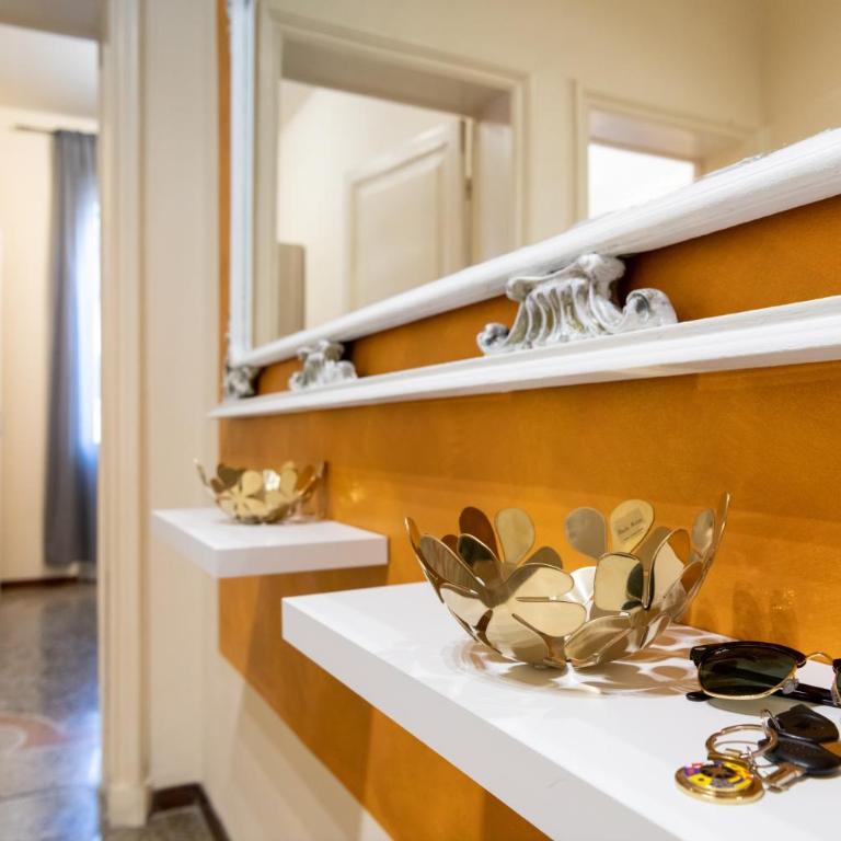 Casa Pier - Centralissima in villa d'epoca - Appartamento con 3 Camere da Letto - 24
