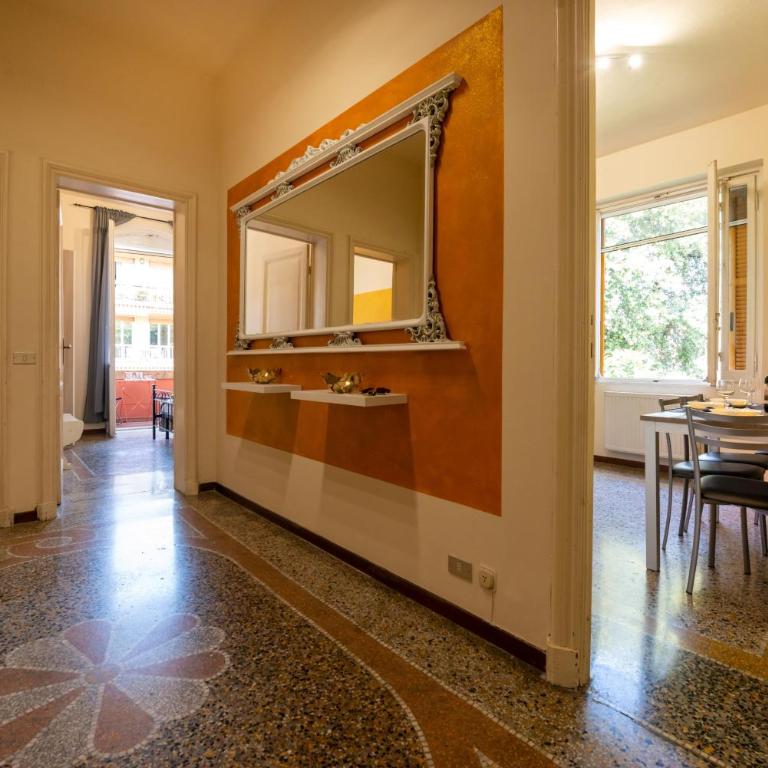 Casa Pier - Centralissima in villa d'epoca - Appartamento con 3 Camere da Letto - 3
