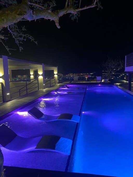 Live! Departamento céntrico con asombroso Rooftop y Alberca - Apartamento Deluxe - 1