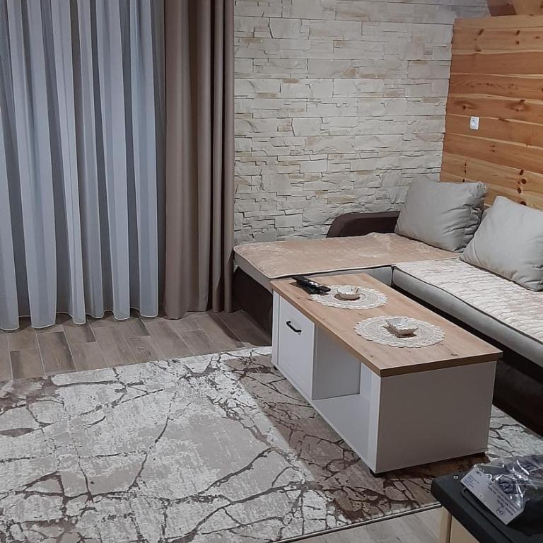 House Bojana - Two-Bedroom House - 25