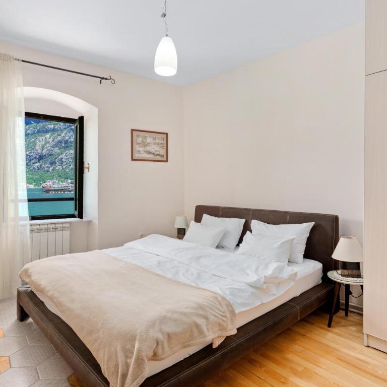 Apartments Saxo - Two-Bedroom Apartment with Sea View - 2