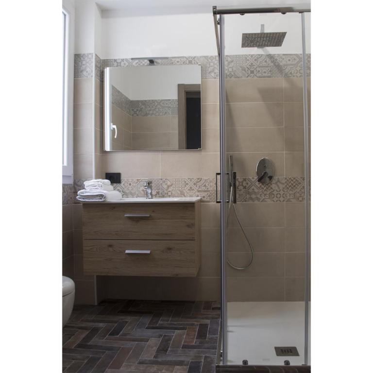Incanto Luxury Rooms - Camera Matrimoniale con Bagno Privato - 3