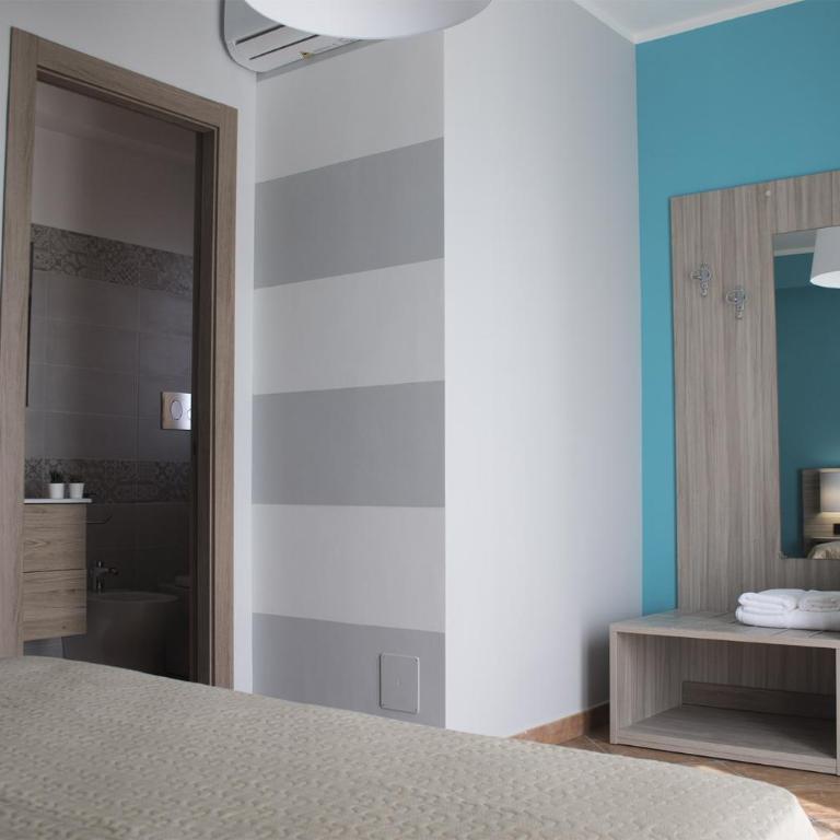 Incanto Luxury Rooms - Camera Tripla con Bagno Privato - 4