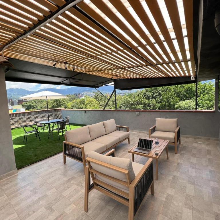 Welcome to Medellin! - Rooftop - Jacuzzi - Wifi - Laureles - Estadio - Apartamento de 1 dormitorio - 20