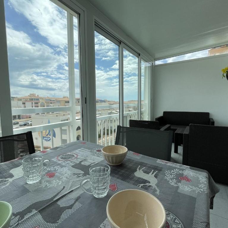 2 pièces mezzanine, parking privé, animaux admis - FR-1-338-475 - Apartment - 1