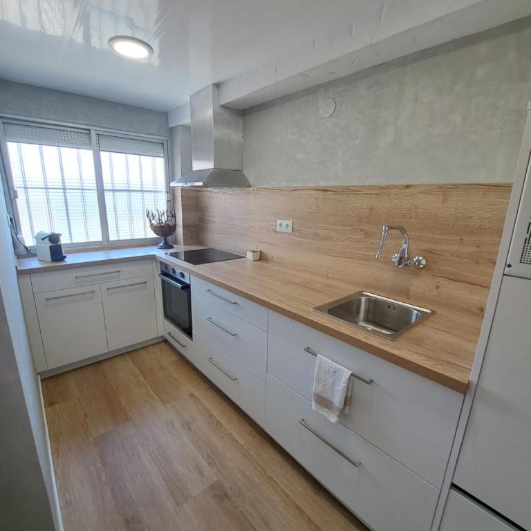 2ª Línea Playa Agustina Aragon - Apartamento con vistas al mar - 30