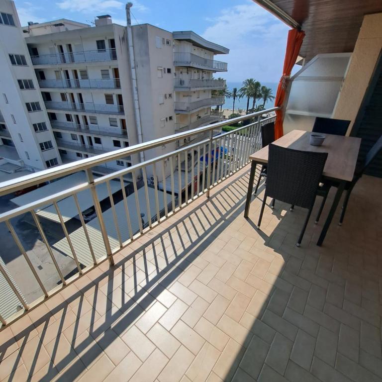 2ª Línea Playa Agustina Aragon - Apartamento con vistas al mar - 19
