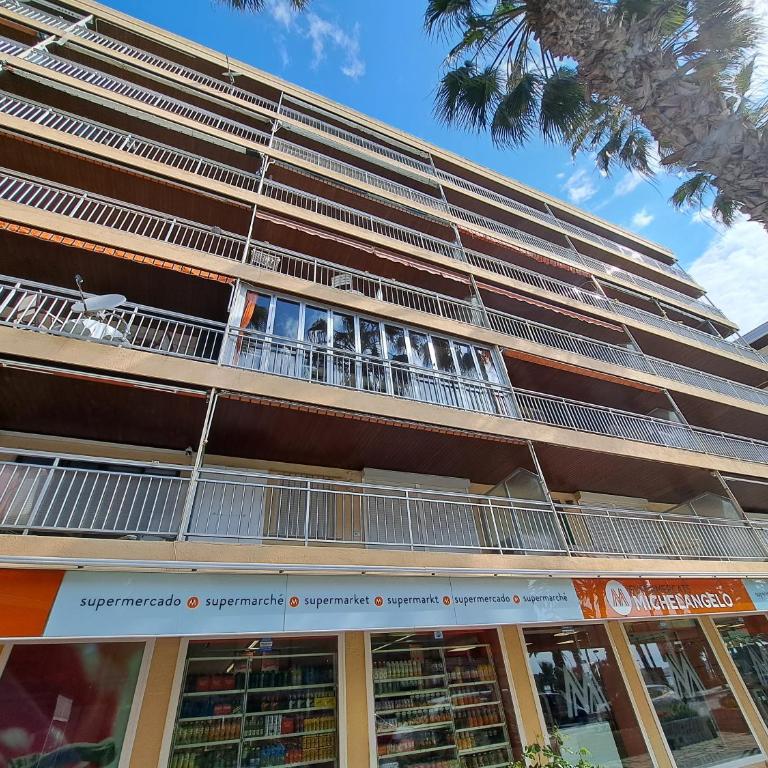 2ª Línea Playa Agustina Aragon - Apartamento con vistas al mar - 4