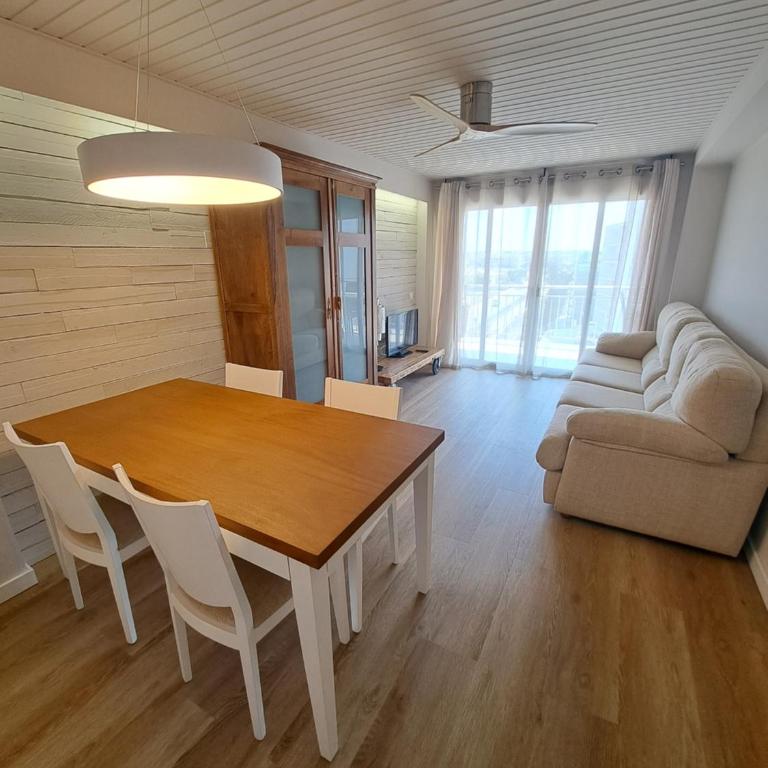 2ª Línea Playa Agustina Aragon - Apartamento con vistas al mar - 26