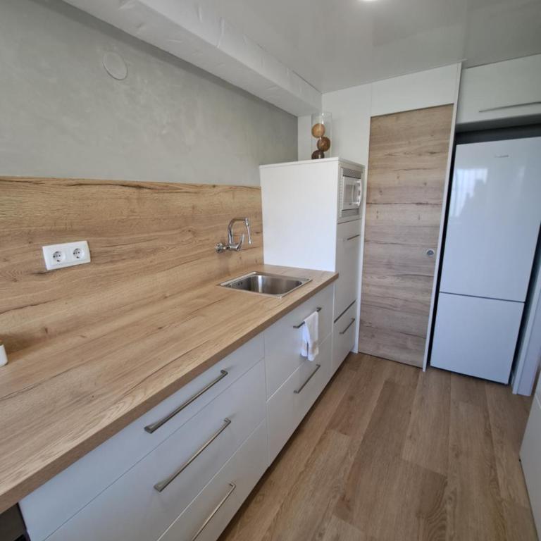 2ª Línea Playa Agustina Aragon - Apartamento con vistas al mar - 32