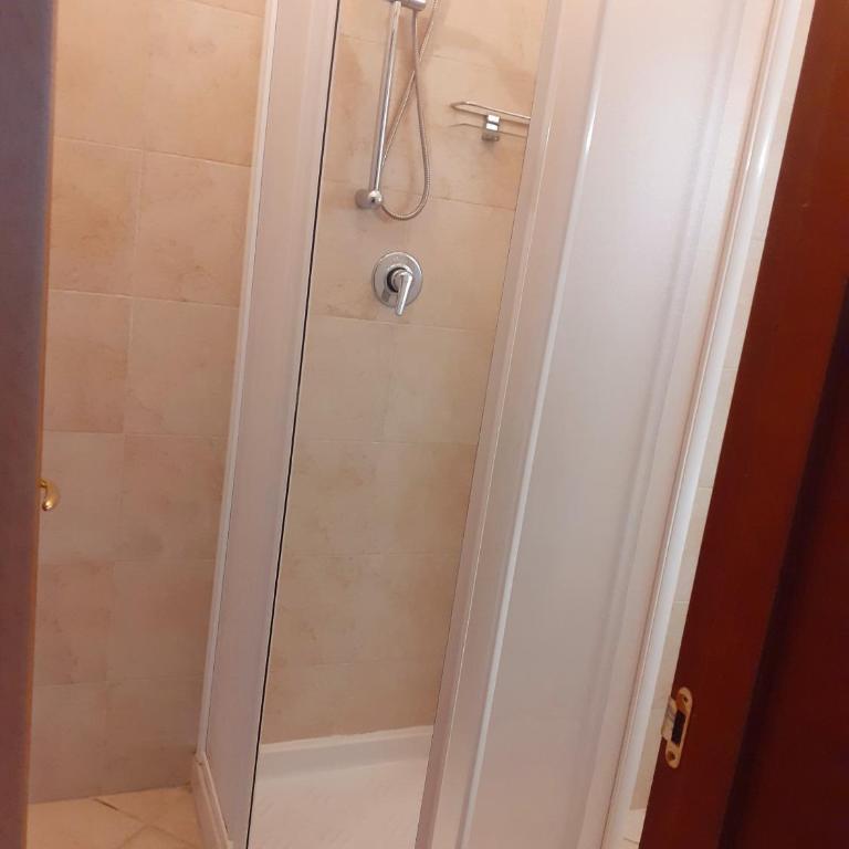 Torre Marinella - Double Room with Patio - 24