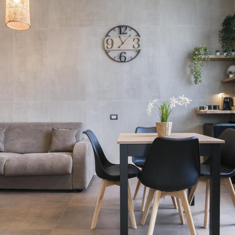 suite 18 luxury apartments - Family Studio - 1