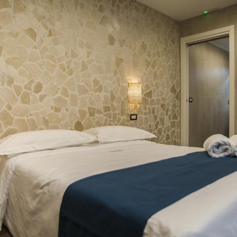 suite 18 luxury apartments - Double Room - 10