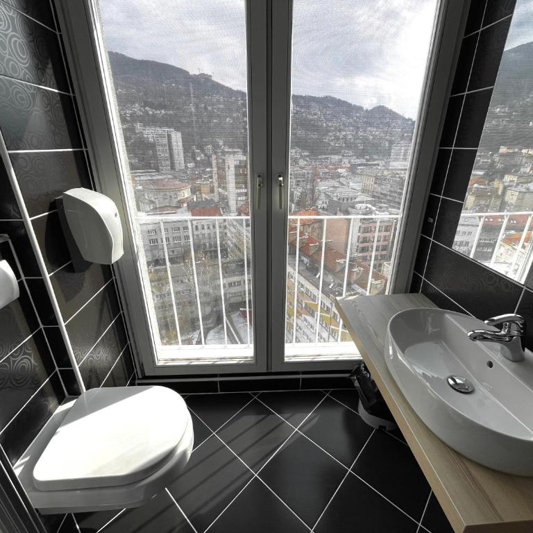 Hotel City View Deluxe - Chambre Simple - 5