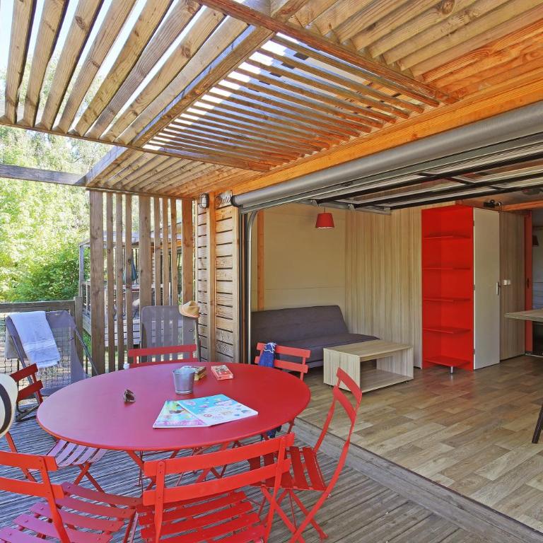 Huttopia Saumur - Chalet Supérieur - 5