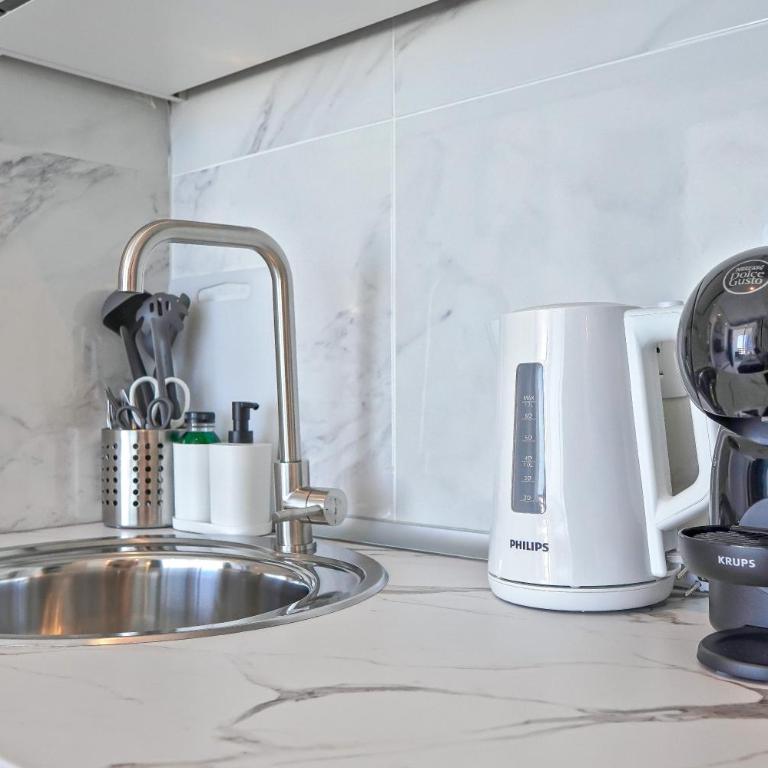 Modern Studio with a Sea View and Pool Access Ponderosa 801 - Apartamento de 1 dormitorio - 31