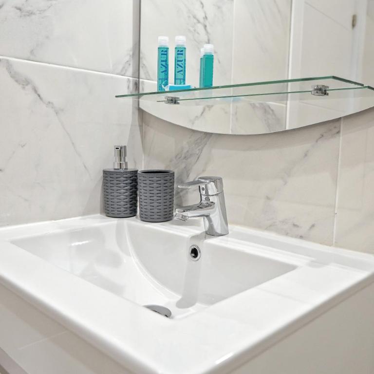Modern Studio with a Sea View and Pool Access Ponderosa 801 - Apartamento de 1 dormitorio - 33