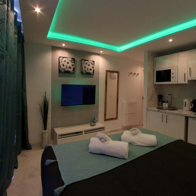 Modern Studio with a Sea View and Pool Access Ponderosa 801 - Apartamento de 1 dormitorio - 39