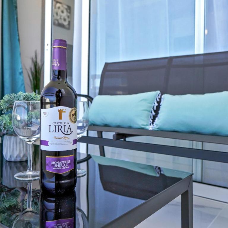 Modern Studio with a Sea View and Pool Access Ponderosa 801 - Apartamento de 1 dormitorio - 25