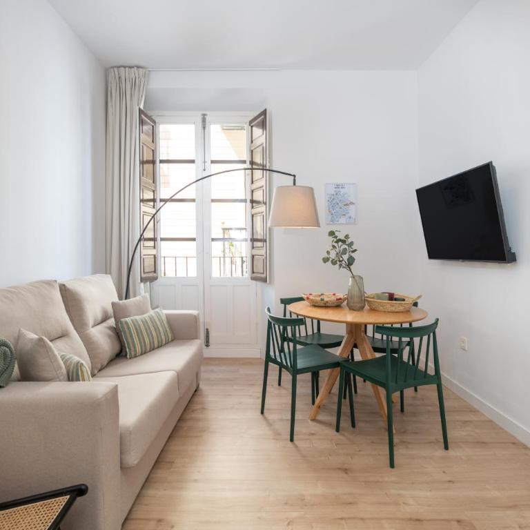 Apartamentos Luna Suites Palacio Dorita - Premium Two-Bedroom Apartment - 7