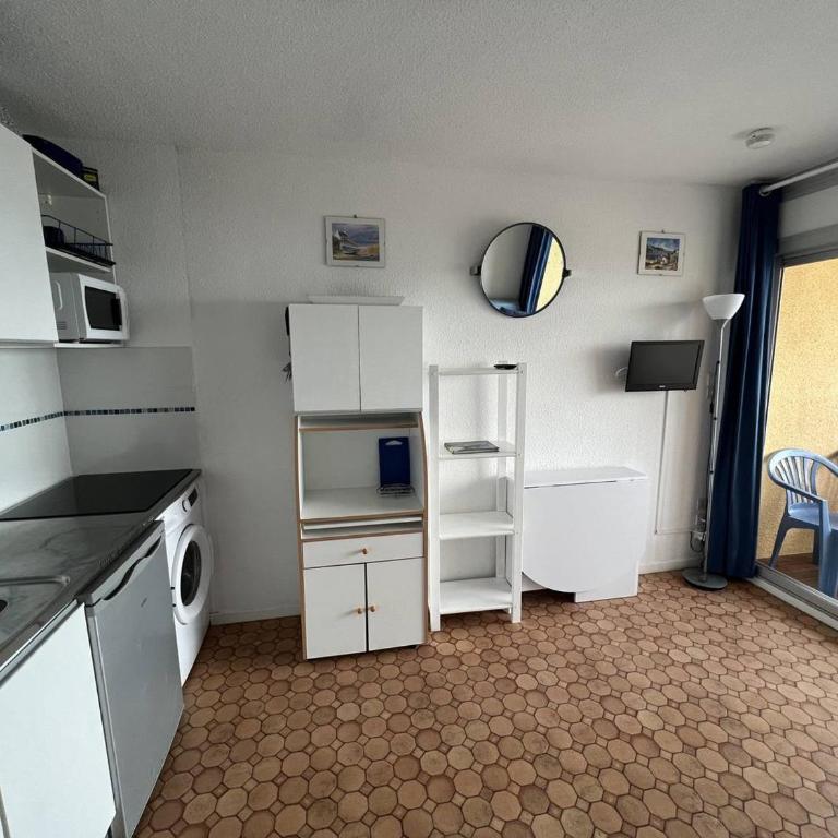 Appartement 4 pers à 50m des commerces, plage à proximité - FR-1-81-236 - Estudio - 6
