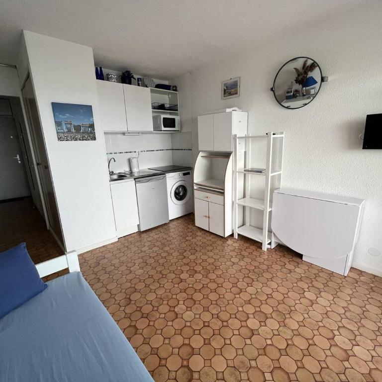 Appartement 4 pers à 50m des commerces, plage à proximité - FR-1-81-236 - Estudio - 7