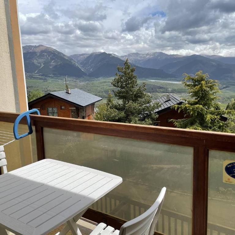 Studio Cabine Confortable avec Balcon au Sud à Font-Romeu - FR-1-580-52 - Studio - 2