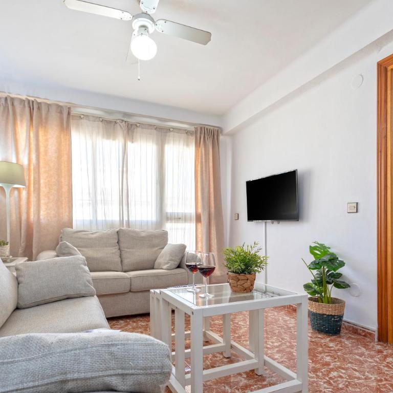 CITY CENTER AND NEXT TO THE BEACH 3 BEDROOMs - Apartment with Terrace - 4