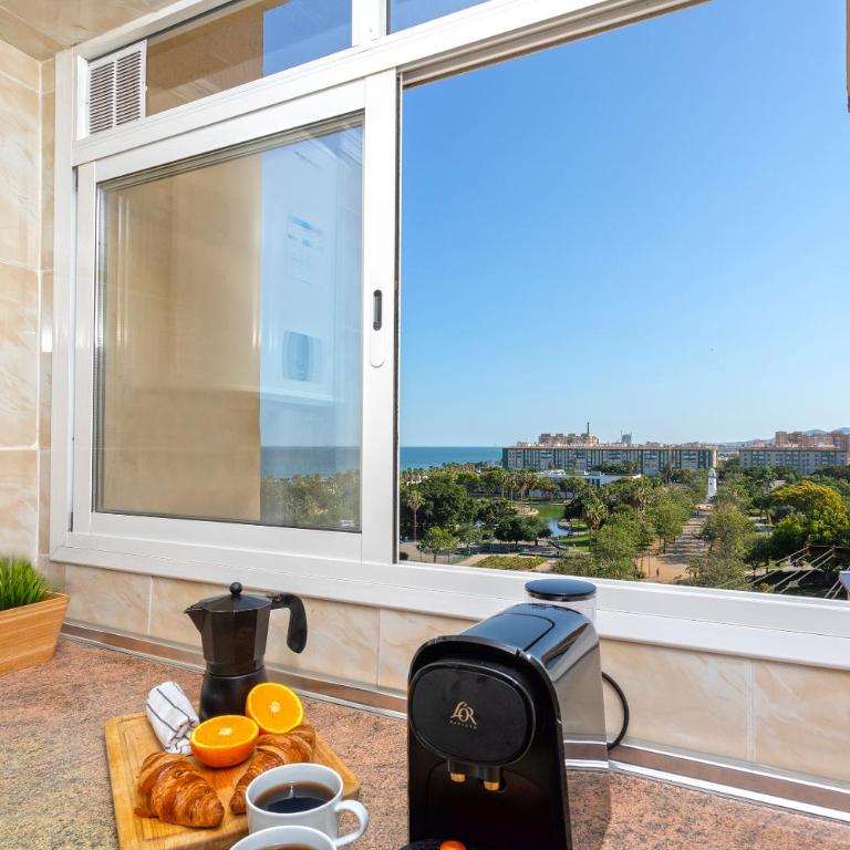 CITY CENTER AND NEXT TO THE BEACH 3 BEDROOMs - Apartment with Terrace - 2