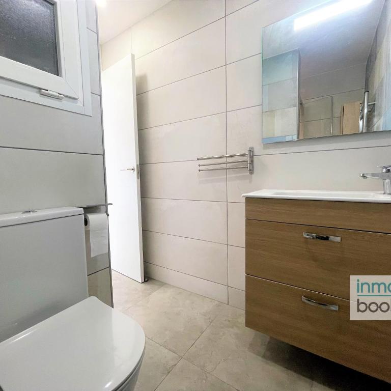 Family Carolina Salou, climatizado y con barbacoa - Two-Bedroom Apartment - 3